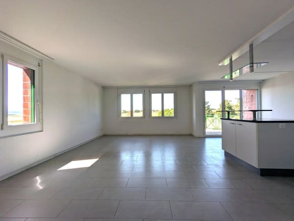 Immobilie in Ortschwaben - 4.5-Zimmerwohnung mit traumhafter Aussicht in Ortschwaben - Bild 2