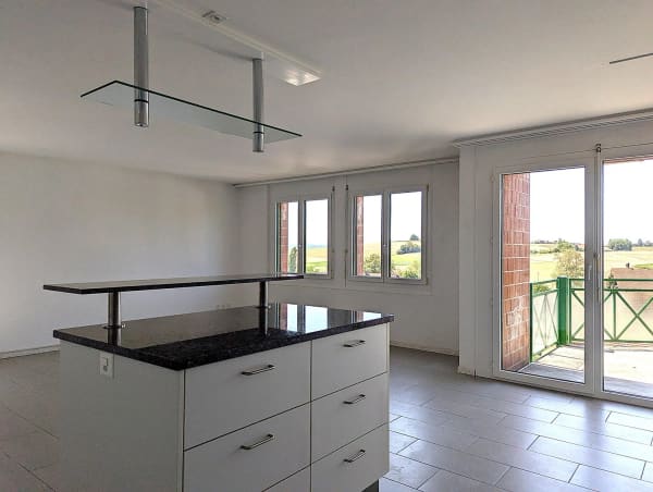 Immobilie in Ortschwaben - 4.5-Zimmerwohnung mit traumhafter Aussicht in Ortschwaben - Bild 4