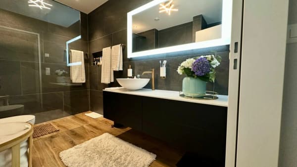 Immobilie in Dietfurt - Stilvolle 4.5-Zimmer-Attikawohnung, mit 74 mÂ² Panorama-Dachterrasse - Bild 4