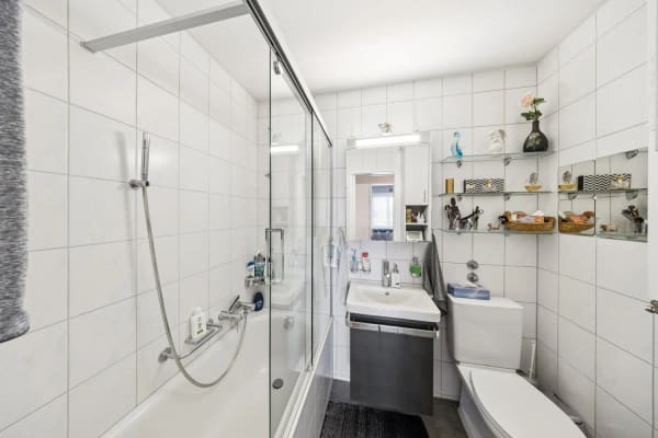 Immobilie in Münchenbuchsee - Attraktive 4-Zimmer Eigentumswohnung mit SÃ¼d-Balkon und direktem Gartenzugang in MÃ¼nchenbuchsee - Bild 2