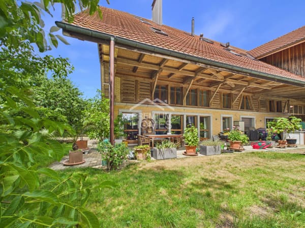 Immobilie in Seeberg - Modernes Zuhause mit viel Raum und Komfort - Bild 0