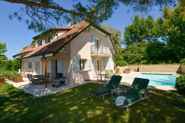 Immobilie in Ecublens Vd - Magnifique et spacieuse villa de 7.5 piÃ¨ces avec piscine - Bild 0
