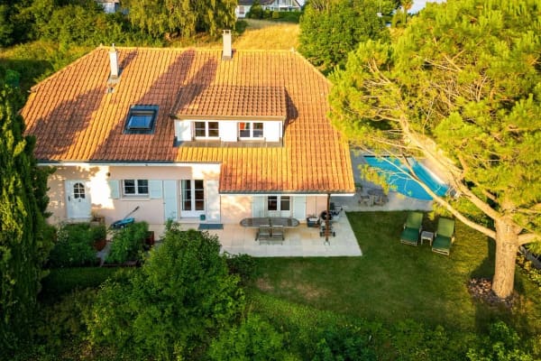 Immobilie in Ecublens Vd - Magnifique et spacieuse villa de 7.5 piÃ¨ces avec piscine - Bild 1