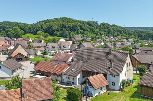 Immobilie in Hellikon - Liebhaberobjekt mit Scheune, Nebenräumen und vielseitigem Potenzial in Hellikon zu verkaufen - Bild 9