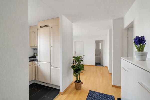 Immobilie in Oberentfelden - Helle Wohnung mit Balkon und Dachterrasse - Bild 2