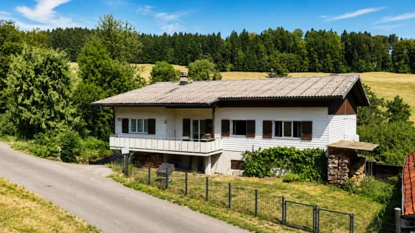 Immobilie in Gontenschwil - Ländlicher Wohntraum mit viel Privatsphäre in Gontenschwil - Bild 0