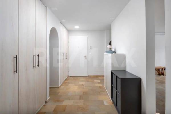 Immobilie in Altendorf - GrosszÃ¼gige 3.5-Zimmer Wohnung in steuergÃ¼nstiger Gemeinde - Bild 1