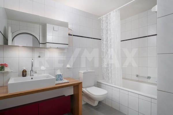 Immobilie in Altendorf - GrosszÃ¼gige 3.5-Zimmer Wohnung in steuergÃ¼nstiger Gemeinde - Bild 8