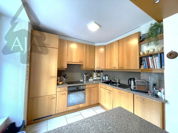 Immobilie in Neuchâtel - Neuchâtel, spacieux appartement de 3,5 pièces (109 m2) avec balcon et garage individuel - Bild 5