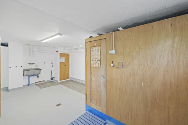 Immobilie in Chemin - Maison individuelle 6 pièces 1/2 avec un atelier et une vue extraordinaire - Bild 23