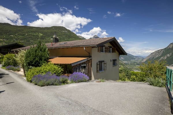 Immobilie in Chemin - Maison individuelle 6 pièces 1/2 avec un atelier et une vue extraordinaire - Bild 25