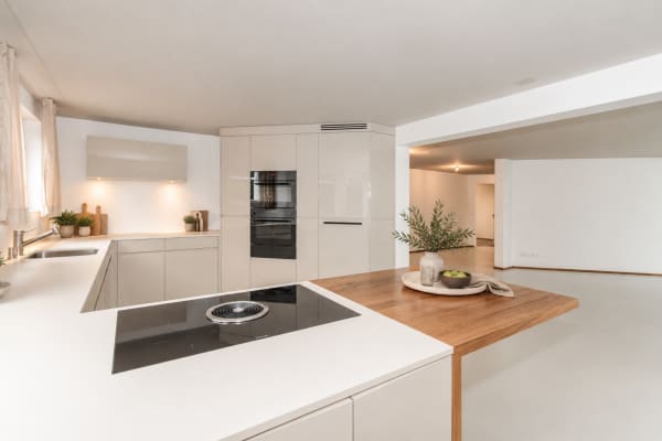Immobilie in Appenzell - Grosses 6.5-Zimmer-Doppeleinfamilienhaus an bevorzugter Wohnlage - modernisiert und sofort bezugsbereit - Bild 4