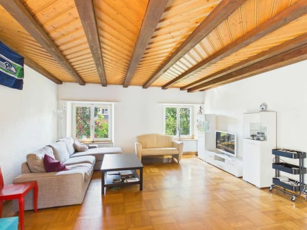 Immobilie in Niedergösgen - Freistehendes Zuhause mit Charme und Entwicklungspotenzial - Bild 2