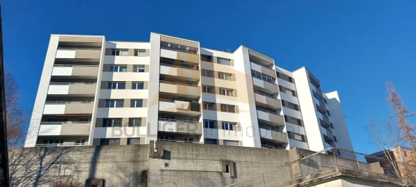 Immobilie in La Chaux-de-fonds - A VENDRE APPARTEMENT DE 6 PIÈCES 170 M2 AVEC GARAGE INDIVIDUEL - Bild 2