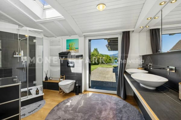 Immobilie in Lachen Sz - Wohnen direkt am Wasser: Einfamilienhaus mit privatem Bootssteg und Badeplatz - Bild 6