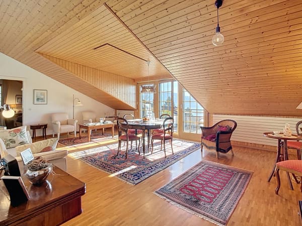 Immobilie in La Croix - Superbe appartement en attique de 3.5 piÃ¨ces avec vue sur le lac et les montagnes - Bild 2