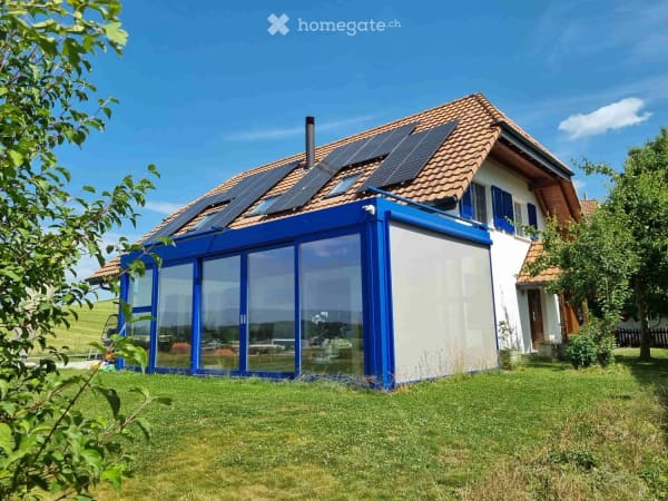 Immobilie in Wiler B. Seedorf - Absolut einmaliges, freistehendes Einfamilienhaus "mit allen Schikanen" in Wiler bei Seedorf - Bild 2