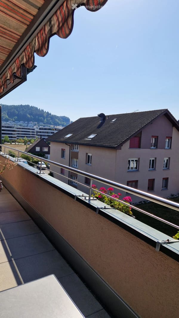 Immobilie in Dagmersellen - Charmante 4.5-Zimmer-Wohnung mit Balkon und CheminÃ©e in Dagmersellen - Bild 4