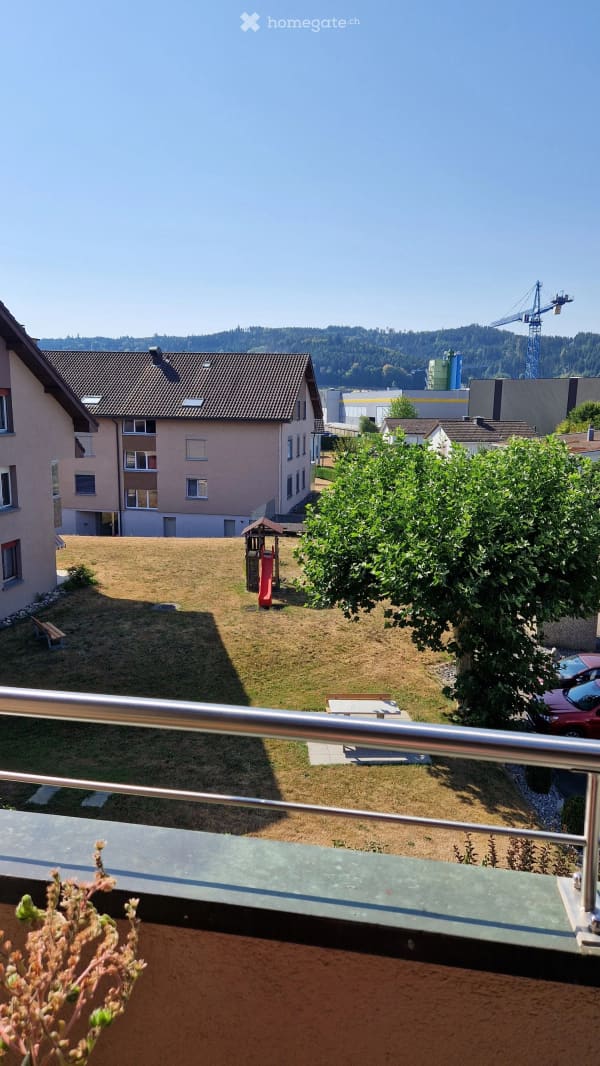 Immobilie in Dagmersellen - Charmante 4.5-Zimmer-Wohnung mit Balkon und CheminÃ©e in Dagmersellen - Bild 5