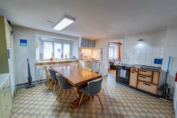 Immobilie in Wegenstetten - Ehemaliges Bauernhaus mit grosser Scheune - Bild 4