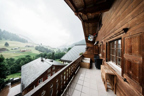 Immobilie in St. Antönien - Alpines WohngefÃ¼hl mit Weitblick â€“ grosszÃ¼gige Maisonette in St. AntÃ¶nien - Bild 2
