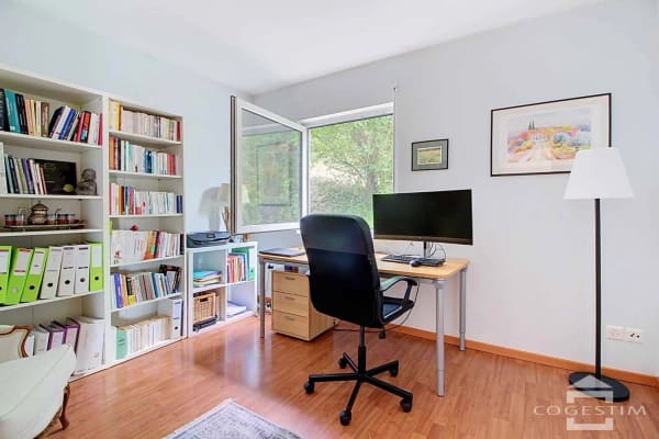Immobilie in Genolier - Maison individuelle en bois dans un écrin de verdure - Bild 7