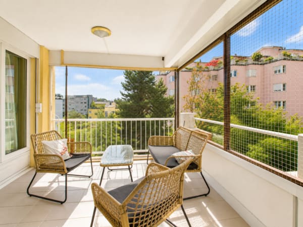 Immobilie in Wetzikon Zh - VIEL PLATZ UND SONNIGER BALKON MIT BLICK INS GRÜNE - Bild 1
