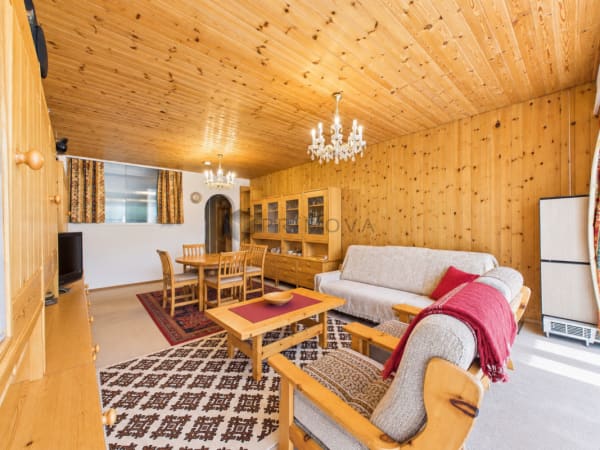 Immobilie in Davos Platz - Ihr RÃ¼ckzugsort in Davos - mit Pool, Sauna & zwei Aussenbereichen - Bild 0