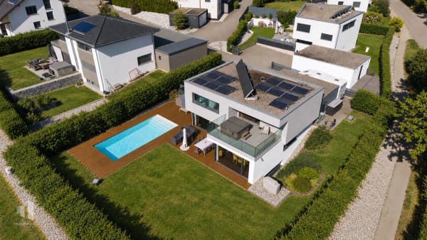 Immobilie in Marsens - Maison dâ€™architecte avec piscine, spa et vue panoramique sur le lac de la GruyÃ¨re - Bild 0
