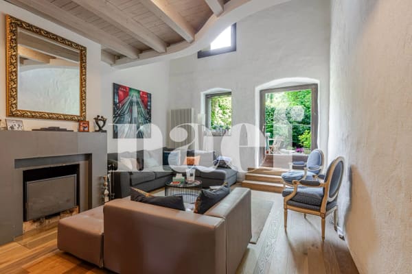 Immobilie in Troinex - EXCLUSIVITE - Élégante townhouse rénovée au coeur de Troinex - Bild 1