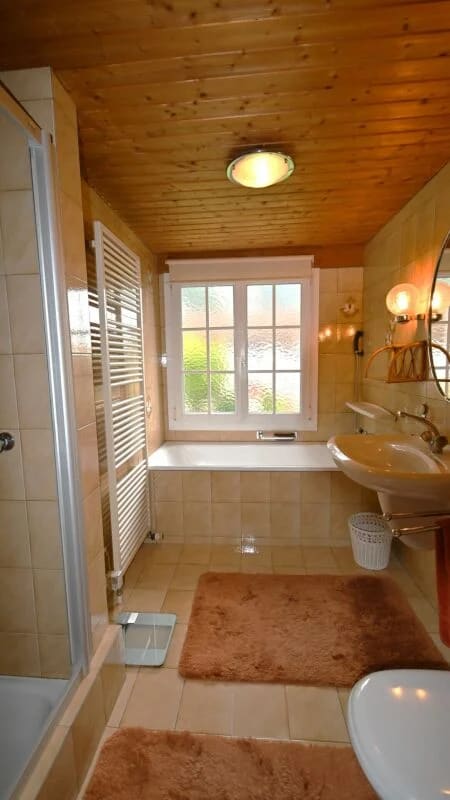 Immobilie in Netstal - Gepflegtes, einseitig angebautes 5-Zimmer-Einfamilienhaus - Bild 10