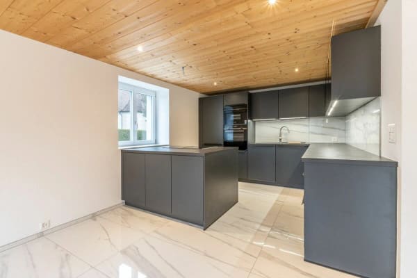 Immobilie in Wängi - Freistehendes 7.5-Zimmer-Einfamilienhaus an zentraler Lage - Bild 3