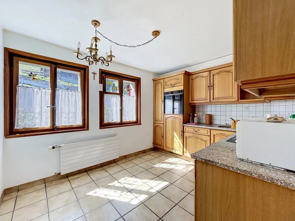 Immobilie in Les Agettes - Grande maison avec 2 appartements et vaste garage - Bild 7
