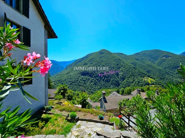 Immobilie in Auressio - Originales Tessinerhaus mit Weitblick u. Garten, Sonne das ganze Jahr - Bild 1
