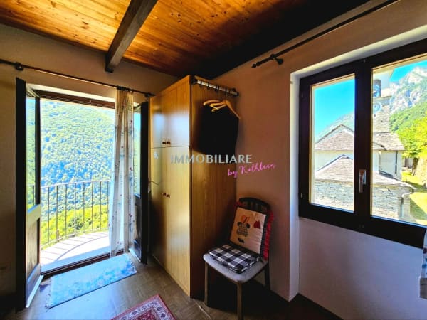 Immobilie in Auressio - Originales Tessinerhaus mit Weitblick u. Garten, Sonne das ganze Jahr - Bild 9