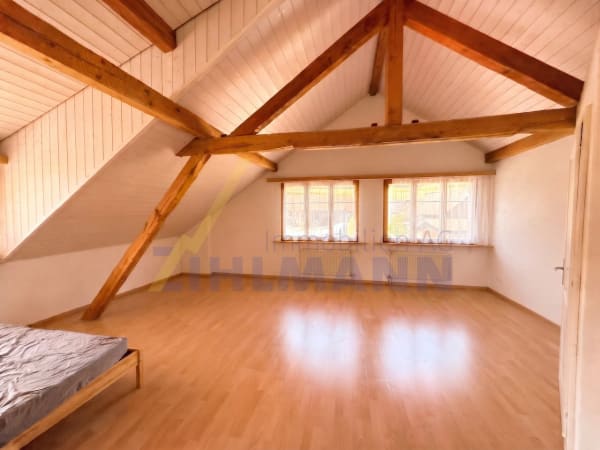 Immobilie in Wislikofen - 4.5-Zimmer-Hausteil mit grosszügigen Räumen - Bild 9