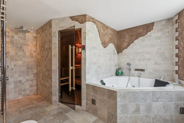 Immobilie in Gumefens - Sublime attique en duplex avec vue imprenable sur le lac de la Gruyère - Bild 8
