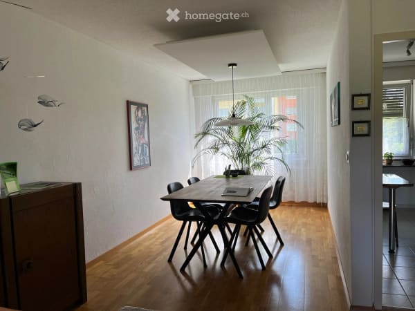 Immobilie in Mönchaltorf - Charmante 4.5-Zimmer-Wohnung mit schöner Aussicht in Mönchaltorf - Bild 1