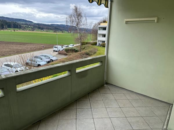 Immobilie in Mönchaltorf - Charmante 4.5-Zimmer-Wohnung mit schöner Aussicht in Mönchaltorf - Bild 6