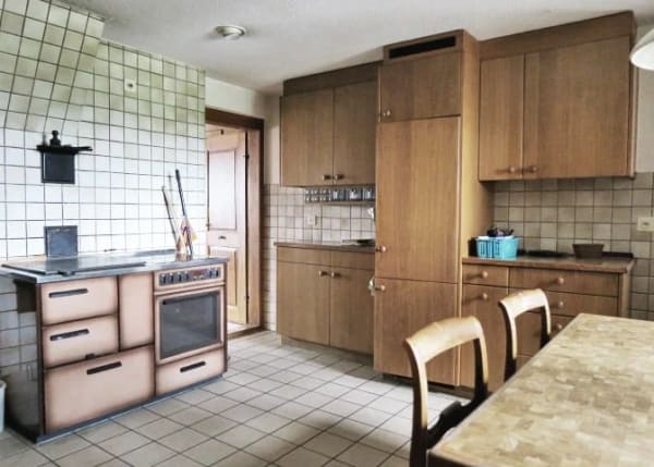Immobilie in Dägerlen - Landwirtschaftliches Anwesen mit Bauernhaus, div. Ökonomiegebäude und Wiesland , mit viel Potential - Bild 2