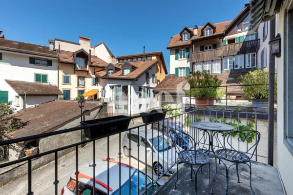 Immobilie in Rivaz - Maison villageoise de charme avec appartement de 3.5 pièces et une place de parc à vendre à Rivaz - Bild 1
