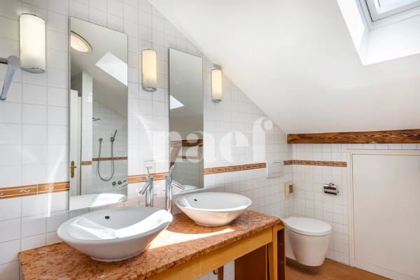 Immobilie in Rivaz - Maison villageoise de charme avec appartement de 3.5 pièces et une place de parc à vendre à Rivaz - Bild 10