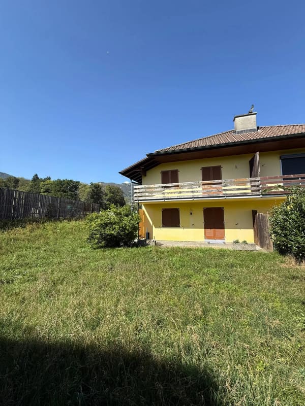 Immobilie in Hubersdorf - 5.5-Zimmer-Doppeleinfamilienhaus mit Garten in Hubersdorf kaufen - Bild 1