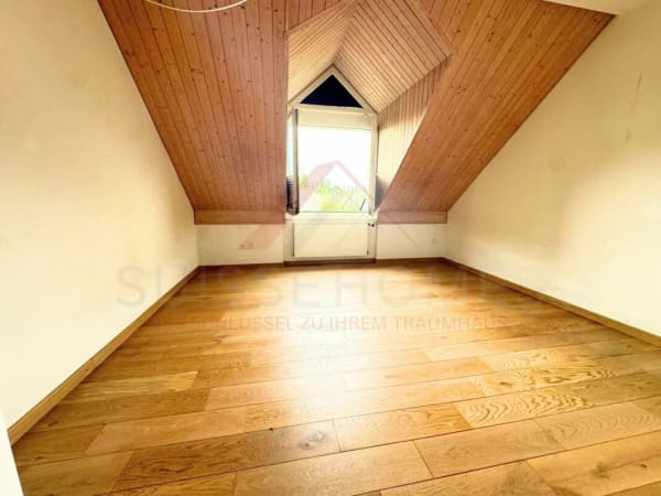 Immobilie in Schwerzenbach - GrosszÃ¼gige 4.5-Zimmer-Maisonettewohnung mit Galerie und CheminÃ©e in 8603 Schwerzenbach - Bild 5