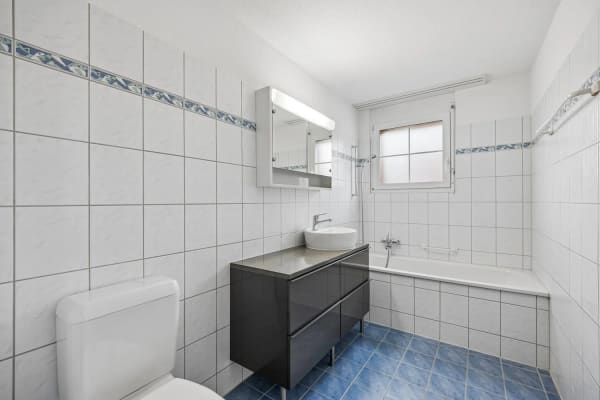Immobilie in Fällanden - 4.5-Zimmer-Dachmaisonettewohnung mit Balkon und Einstellplatz - Bild 8