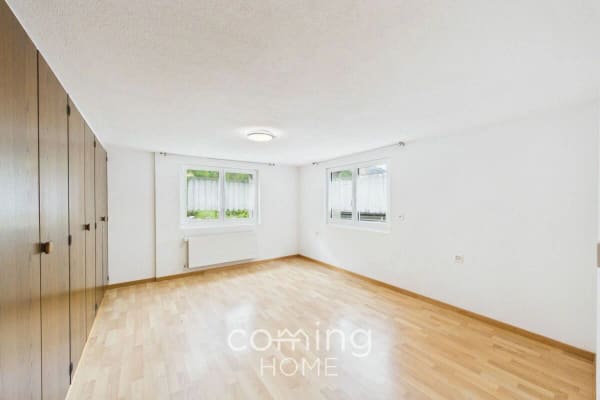 Immobilie in Saas-balen - Wohnen mit Traumaussicht in Saas-Balen - charmante 4.5-Zimmer-Wohnung mit Bergsicht - Bild 3