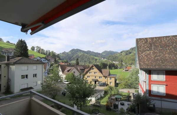 Immobilie in Lichtensteig - Vermietete 4.5-Zi. Wohnung an sonniger Lage - Bild 0
