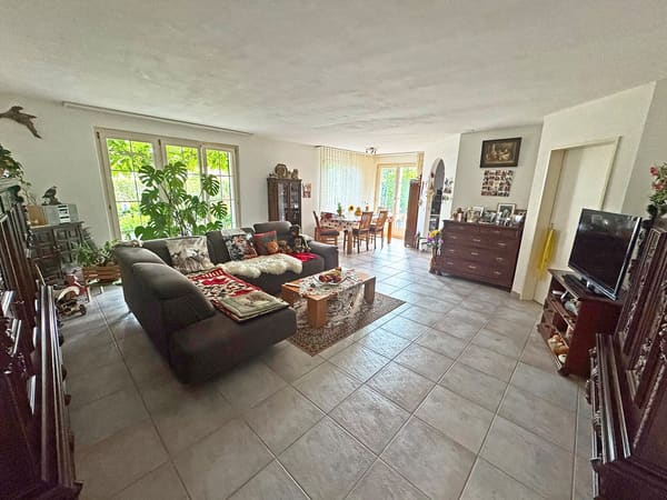 Immobilie in Niederhasli - 4.5-Zimmer-Wohnung im Erdgeschoss mit Doppeleinstellplatz in der Tiefgarage - Bild 5