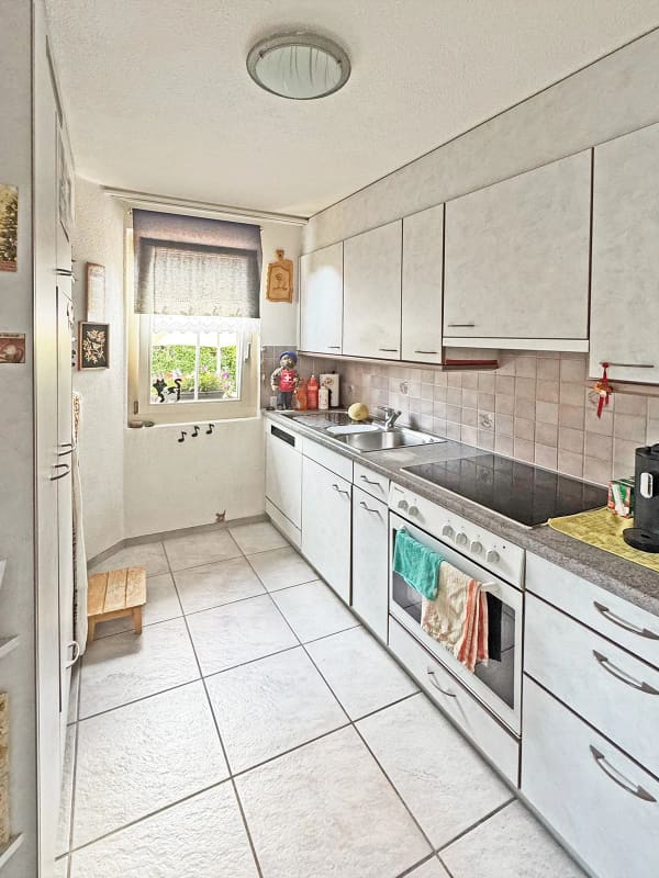 Immobilie in Niederhasli - 4.5-Zimmer-Wohnung im Erdgeschoss mit Doppeleinstellplatz in der Tiefgarage - Bild 6