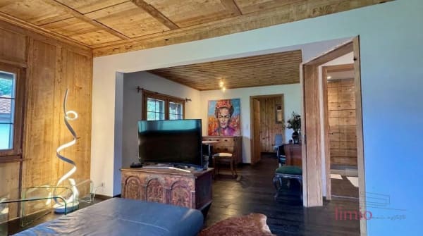 Immobilie in Haldenstein - EINE SELTENE GELEGENHEIT: Komplett renoviertes Chalet mit Einliegerwohnung nur 5min von Chur - Bild 4